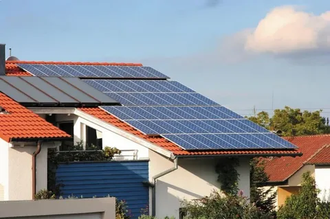Top Commercial Solar System Technologies to Watch in 2025